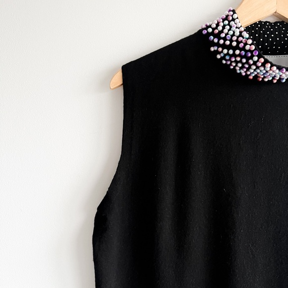 Liv Milano Pearl Neck Sleeveless Top - Picture 5 of 10